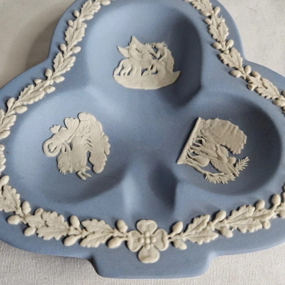Wedgwood Jasperware Club Shaped Trinket Dish 4.5
